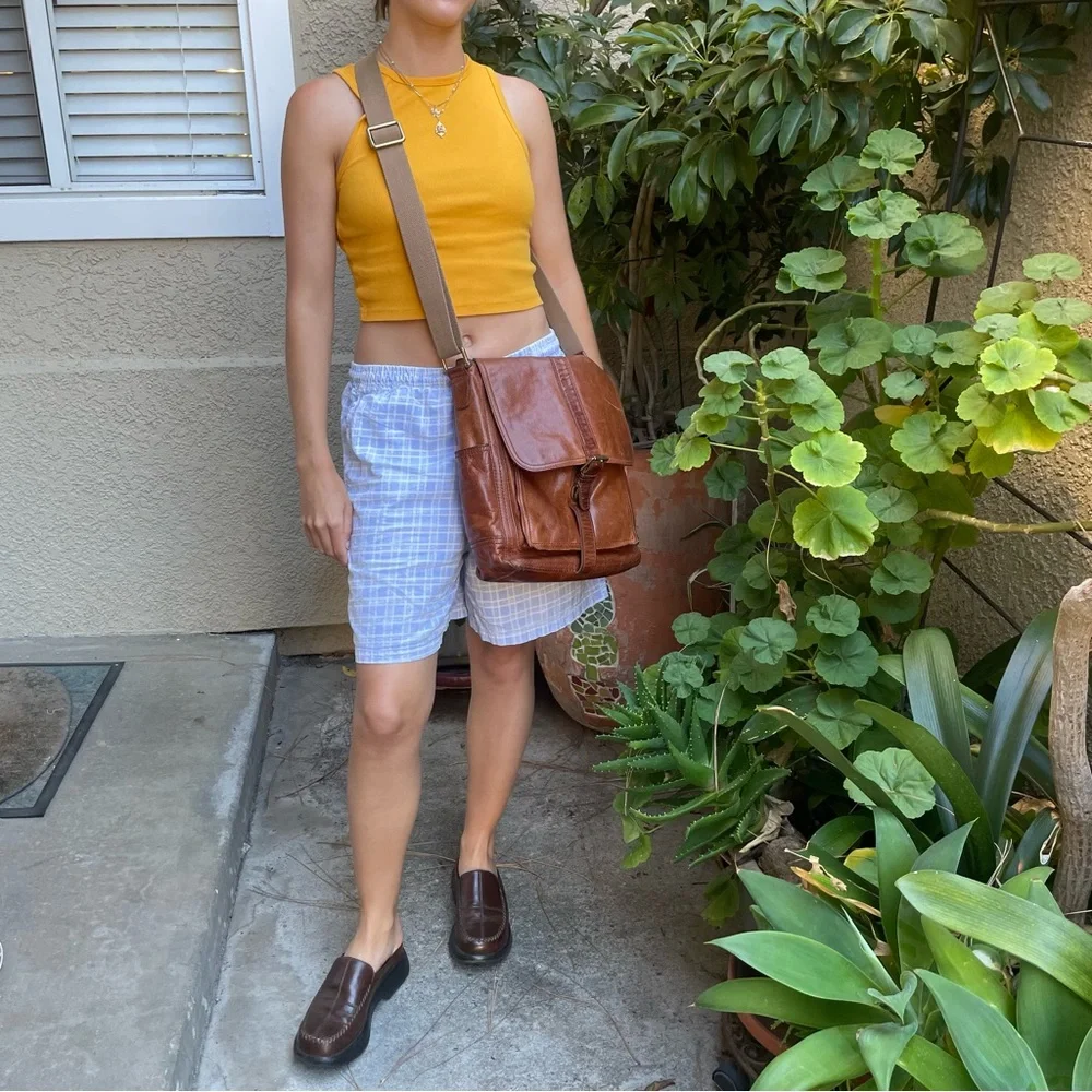 Vintage 80’s orange brown Fossil distressed leather bag